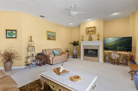 1521 Edgewater Drive Mount Dora FL 32757
