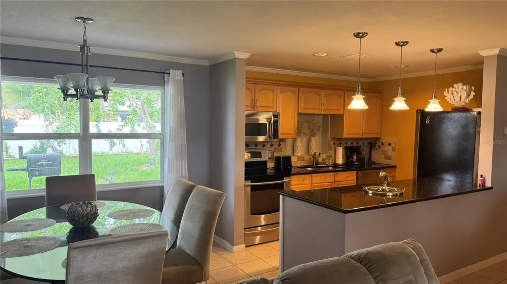 9652 Commodore Drive Seminole FL 33776