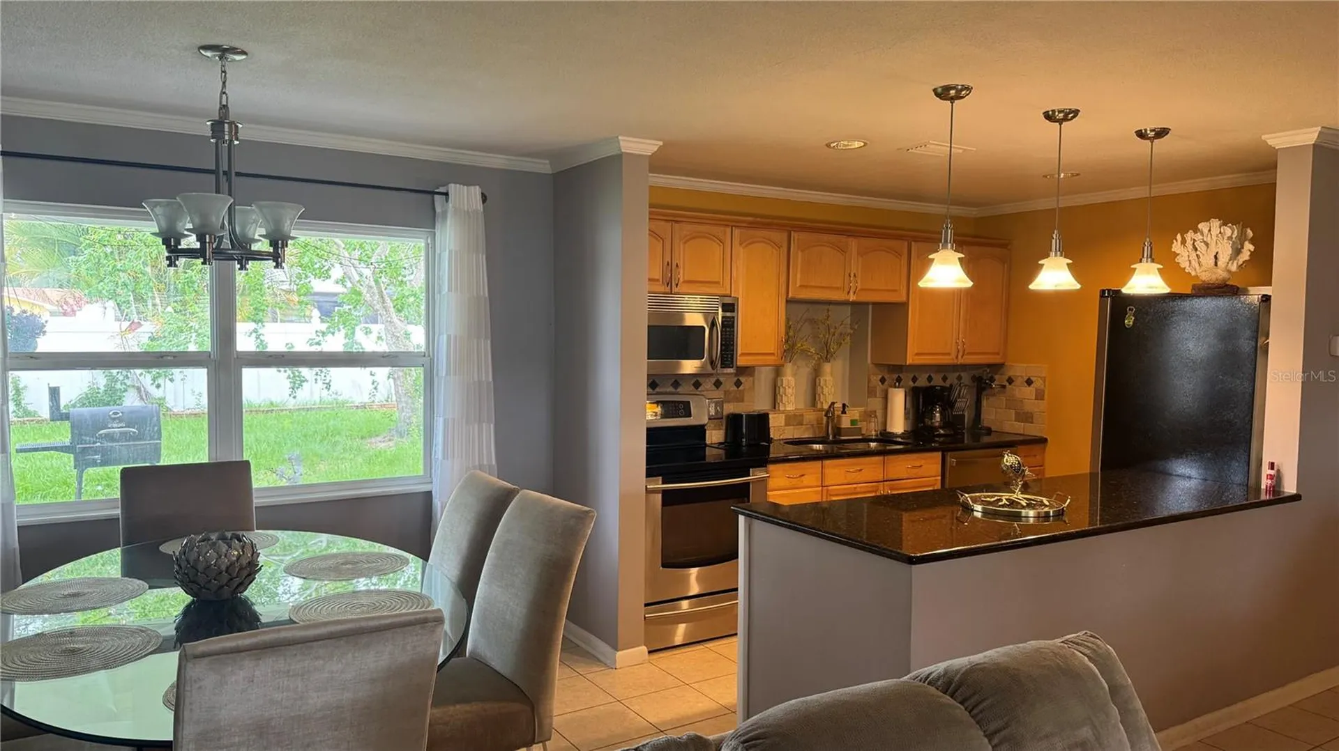9652 Commodore Drive Seminole FL 33776