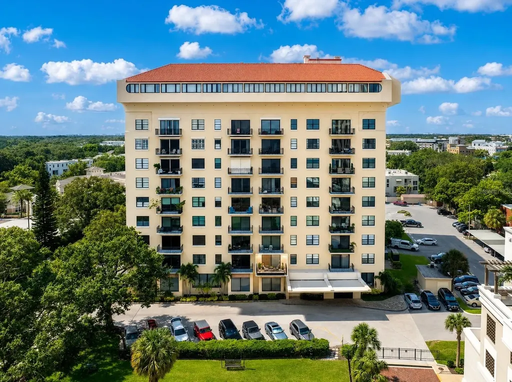 2109 Bayshore Boulevard Tampa FL 33606