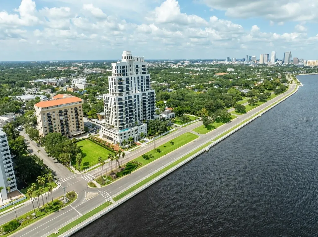 2109 Bayshore Boulevard Tampa FL 33606