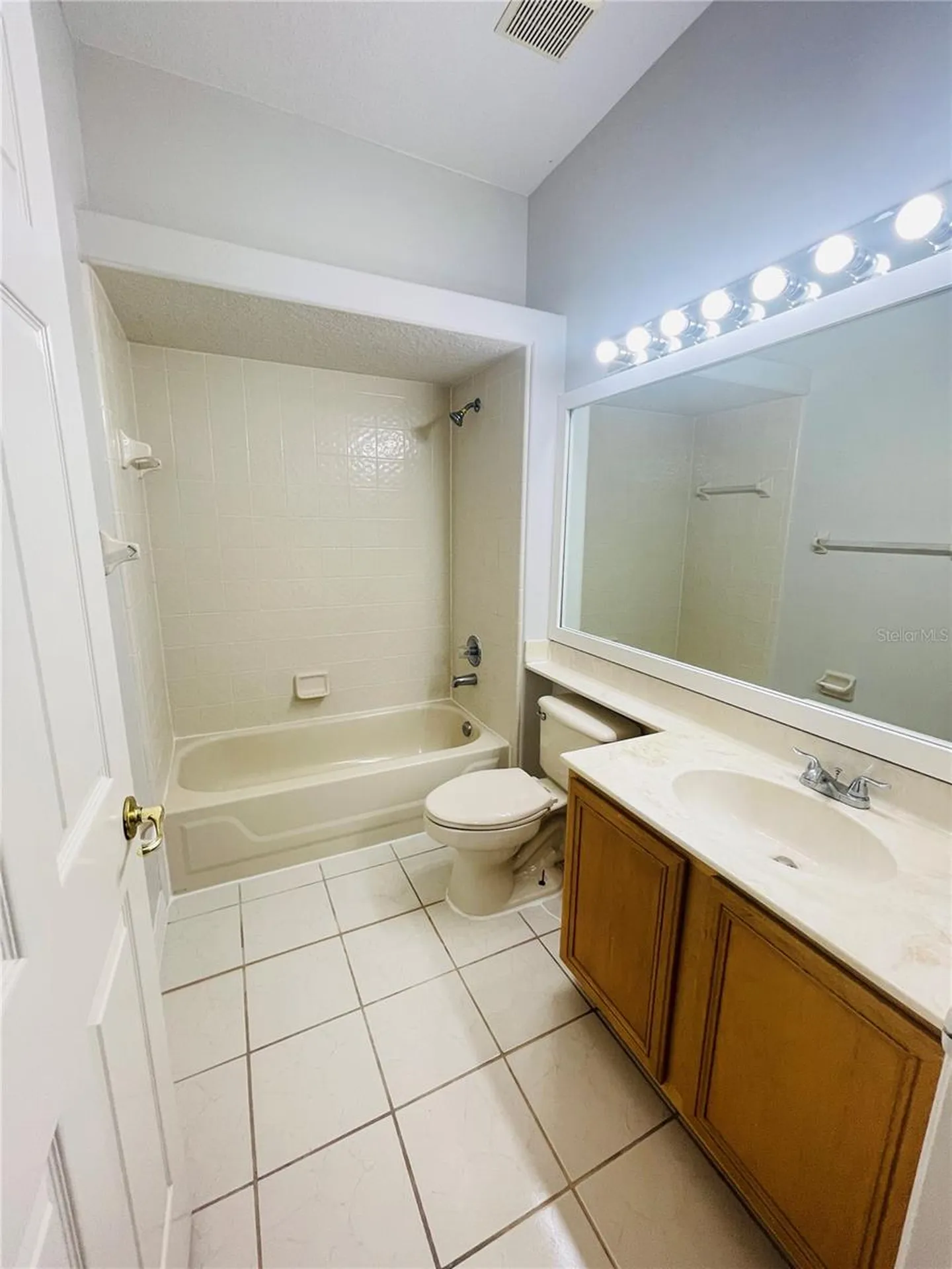 1738 Golfview Drive Kissimmee FL 34746