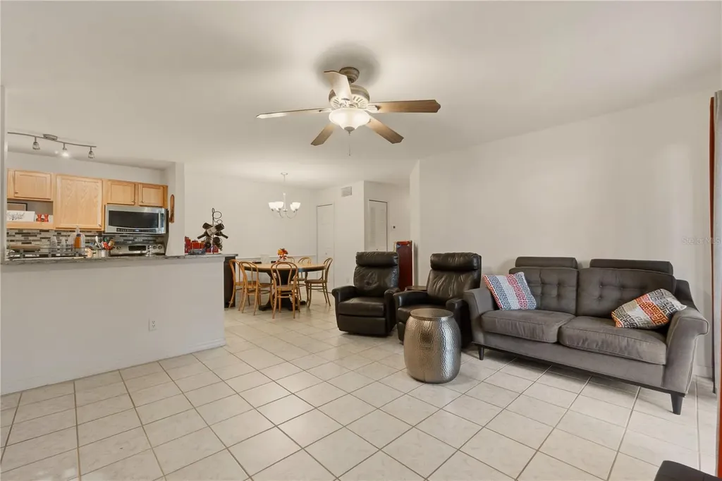 6031 Scotchwood Glen Orlando FL 32822
