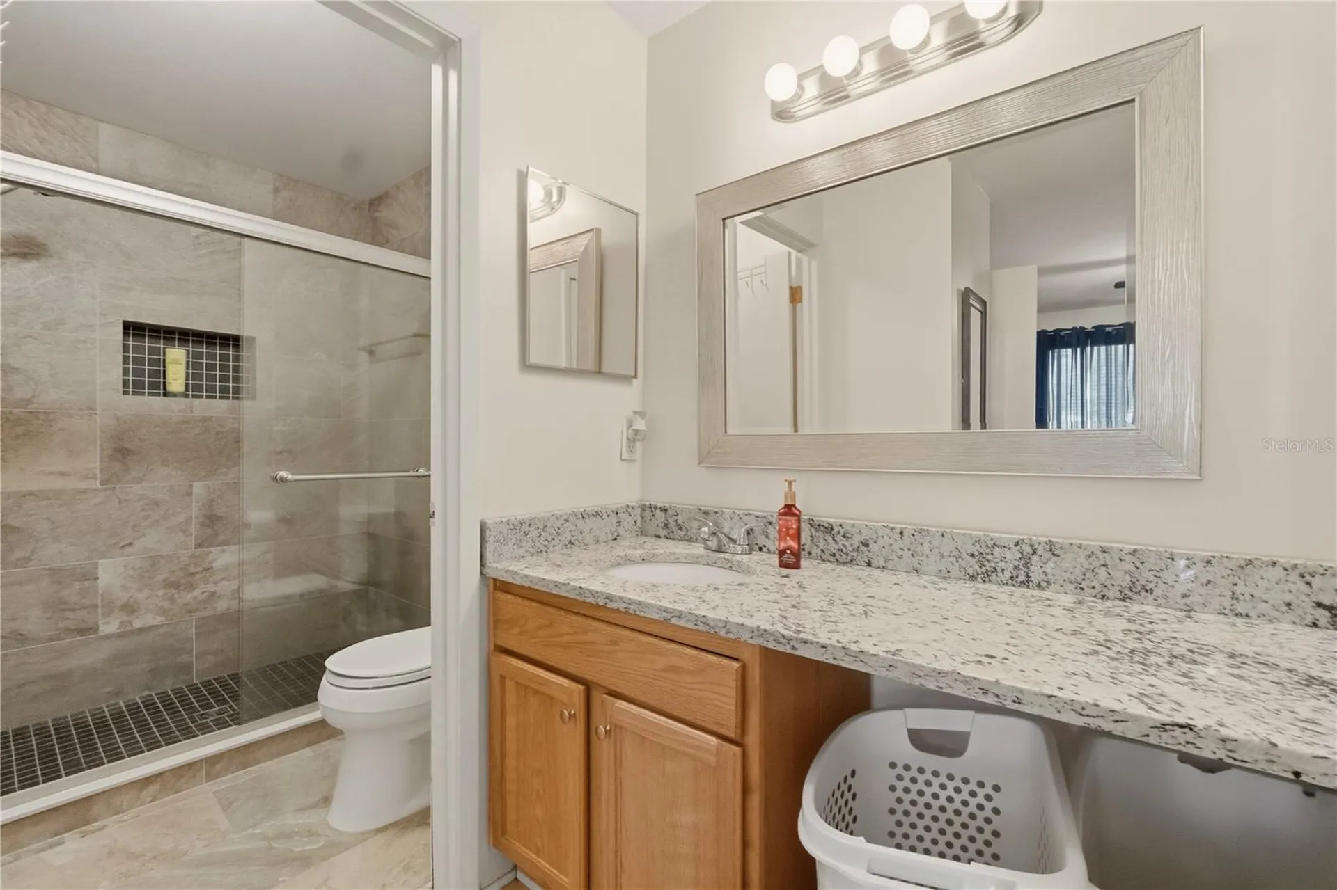 6031 Scotchwood Glen Orlando FL 32822