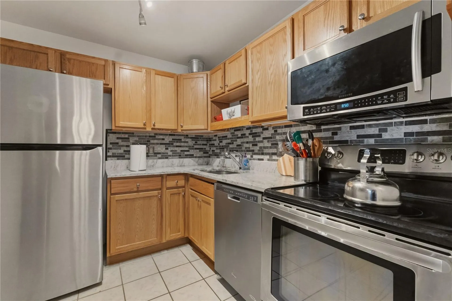 6031 Scotchwood Glen Orlando FL 32822