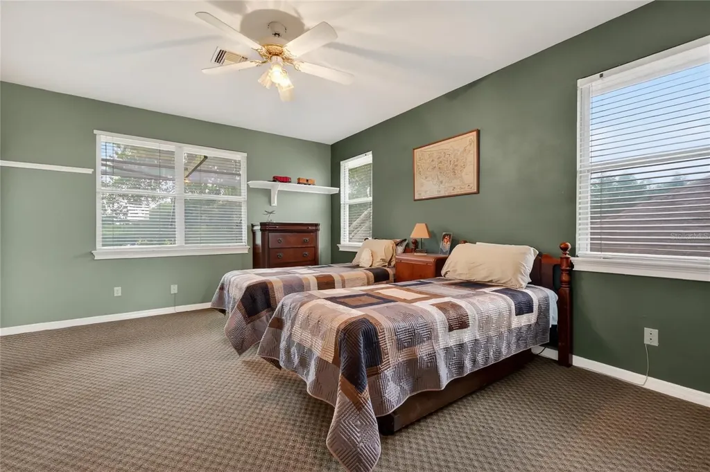 1920 Edgewater Drive Mount Dora FL 32757
