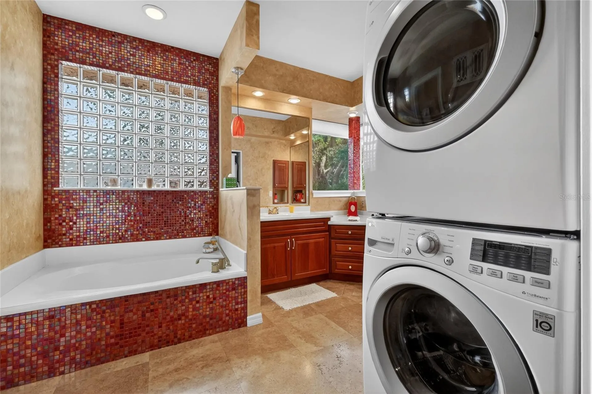1920 Edgewater Drive Mount Dora FL 32757