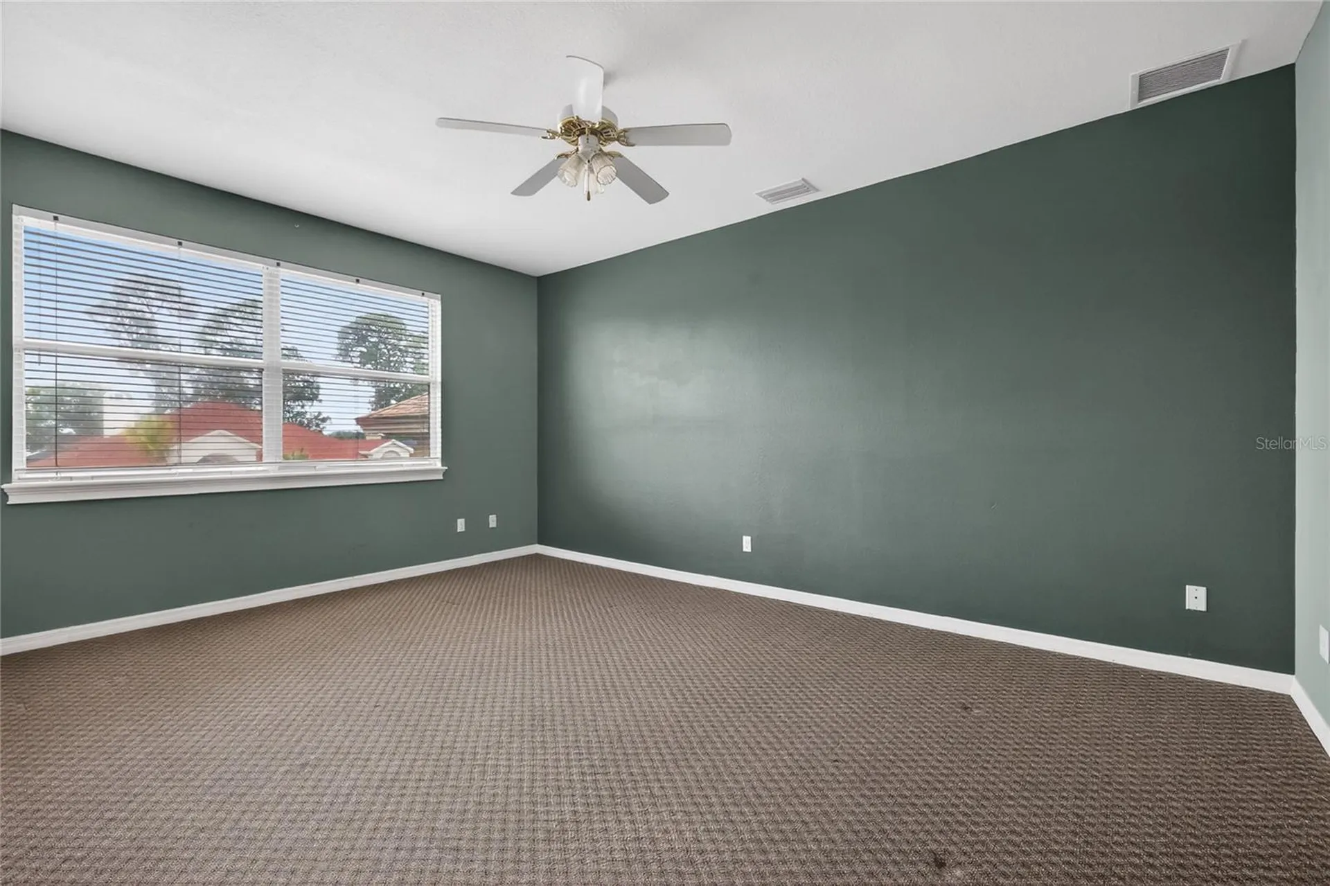 1920 Edgewater Drive Mount Dora FL 32757