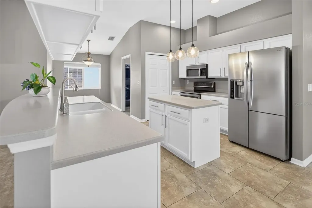 19305 Sea Mist Lane Lutz FL 33558