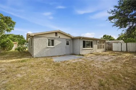 3029 Huntington Road Holiday FL 34691