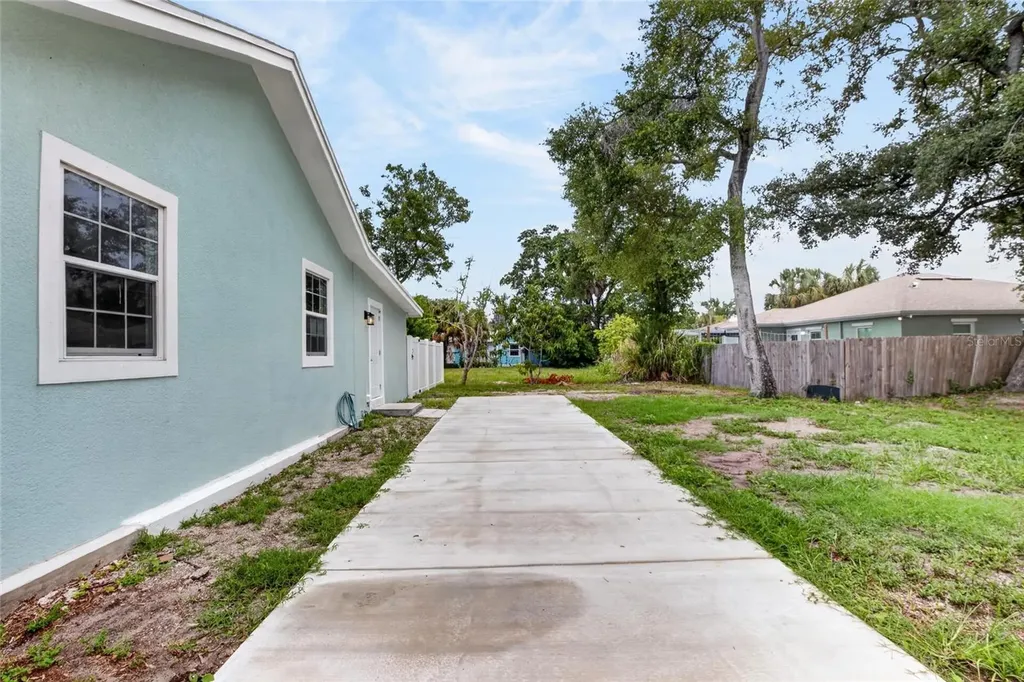 1401 Pennsylvania Avenue Clearwater FL 33755