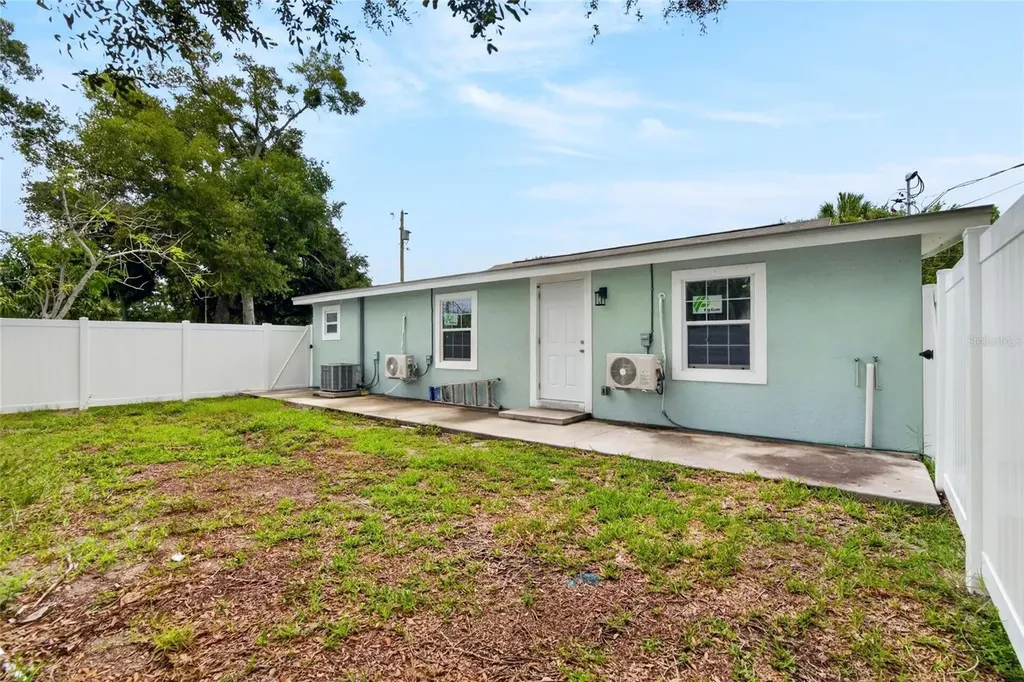 1401 Pennsylvania Avenue Clearwater FL 33755