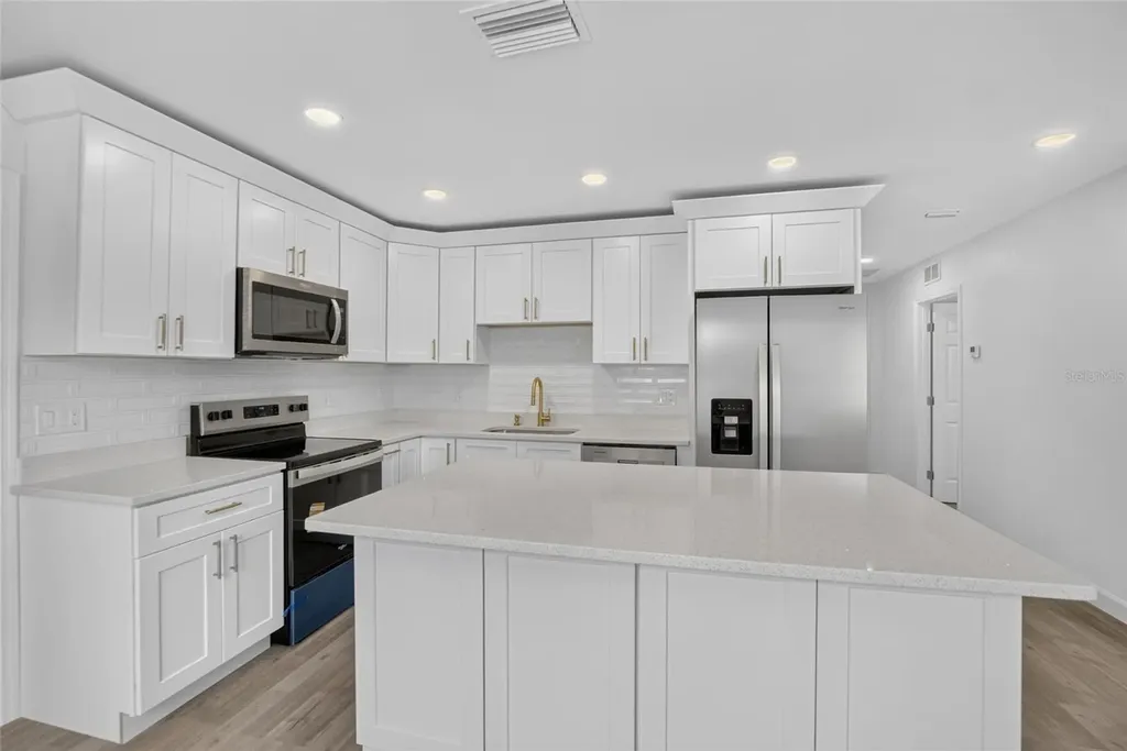 1401 Pennsylvania Avenue Clearwater FL 33755