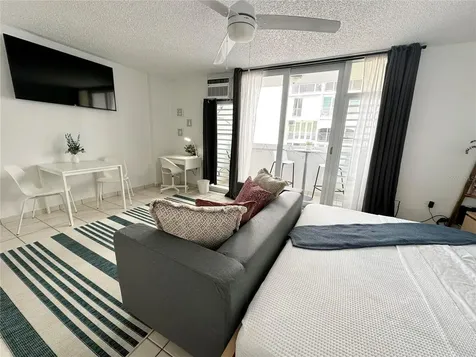 6267 Ave Isla Verde Carolina PR 00979