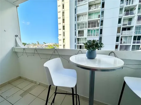 6267 Ave Isla Verde Carolina PR 00979