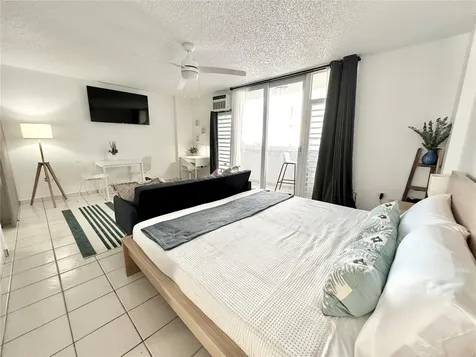 6267 Ave Isla Verde Carolina PR 00979