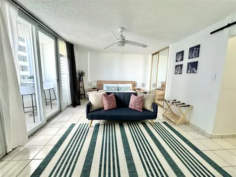 6267 Ave Isla Verde Carolina PR 00979
