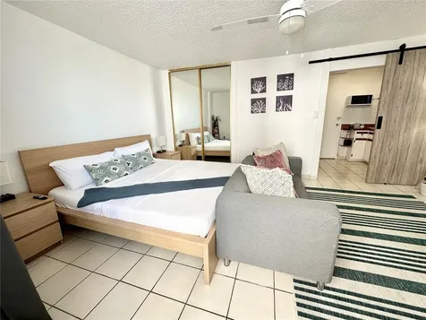 6267 Ave Isla Verde Carolina PR 00979