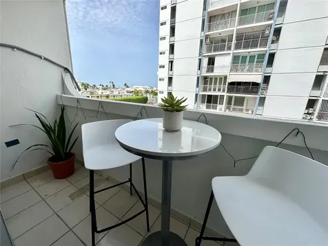 6267 Ave Isla Verde Carolina PR 00979