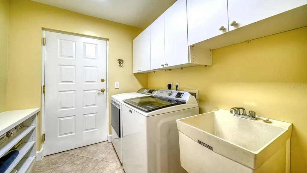 5206 Bouchard Circle Sarasota FL 34238