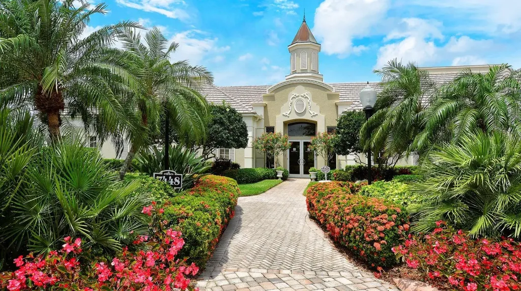 5206 Bouchard Circle Sarasota FL 34238
