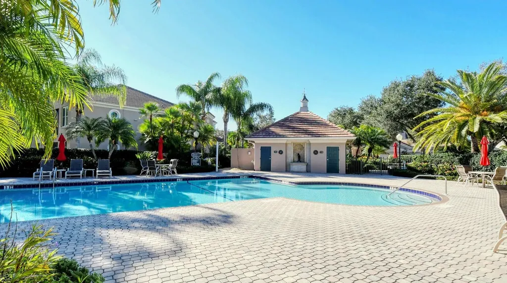 5206 Bouchard Circle Sarasota FL 34238