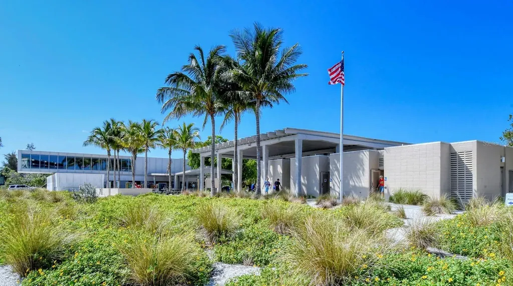 5206 Bouchard Circle Sarasota FL 34238