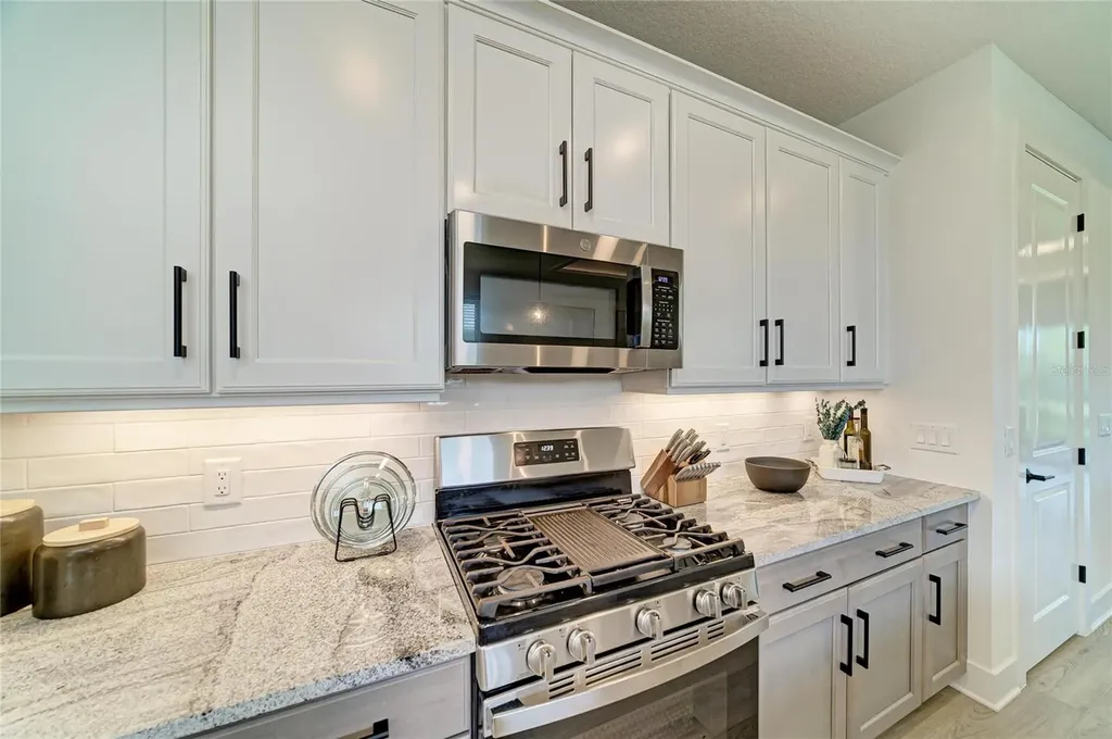 1047 Waterline Court Sarasota FL 34240