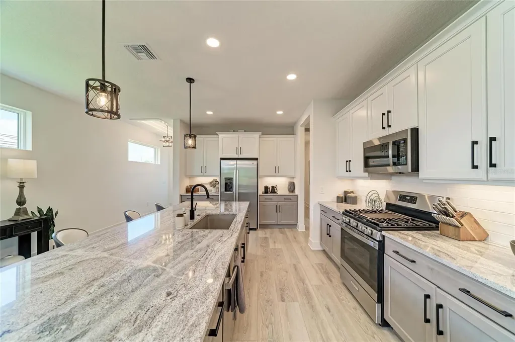 1047 Waterline Court Sarasota FL 34240