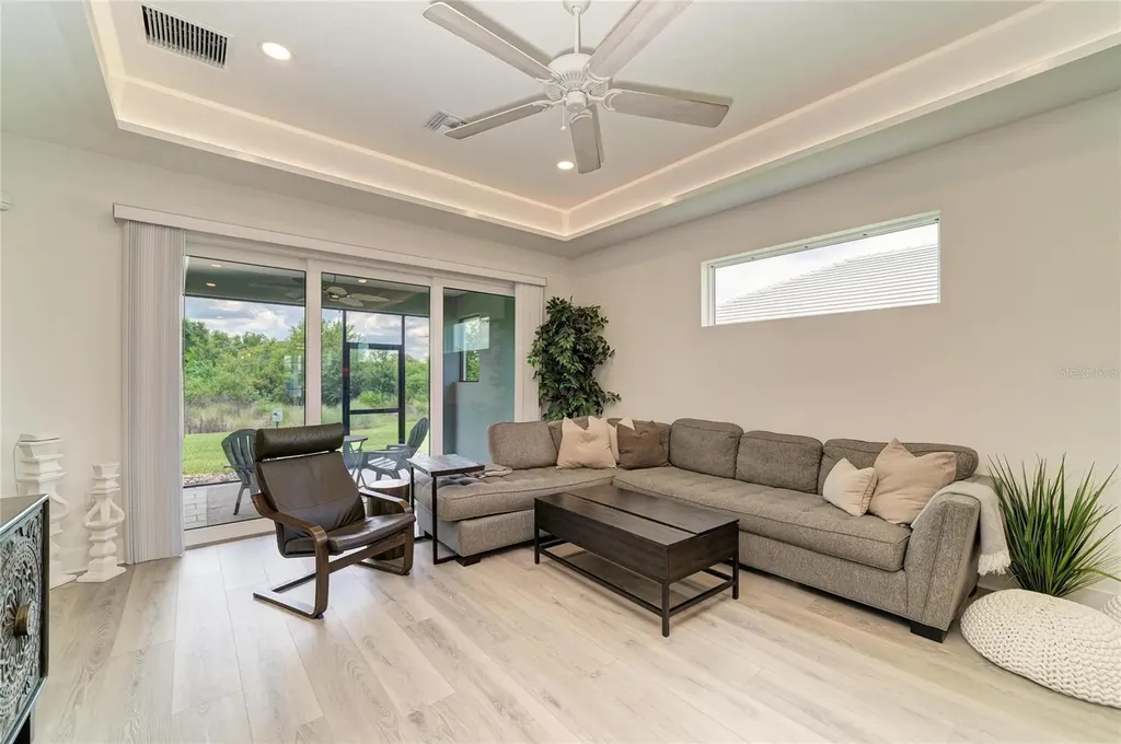 1047 Waterline Court Sarasota FL 34240
