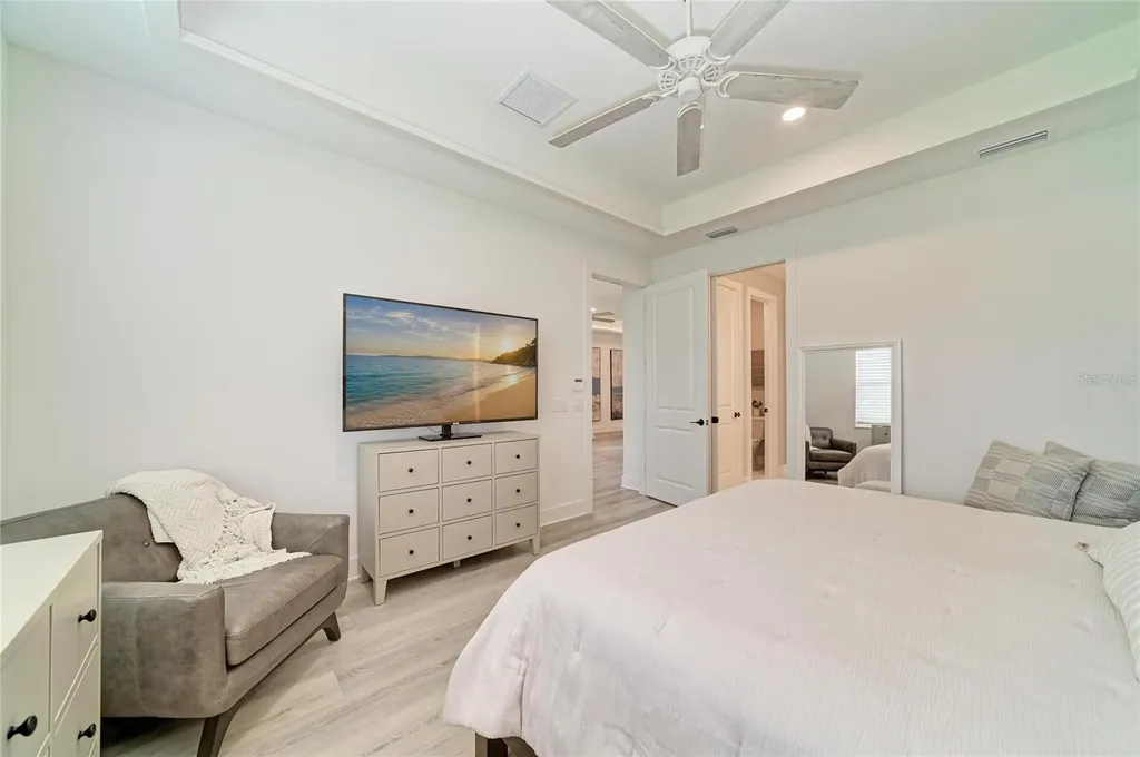 1047 Waterline Court Sarasota FL 34240