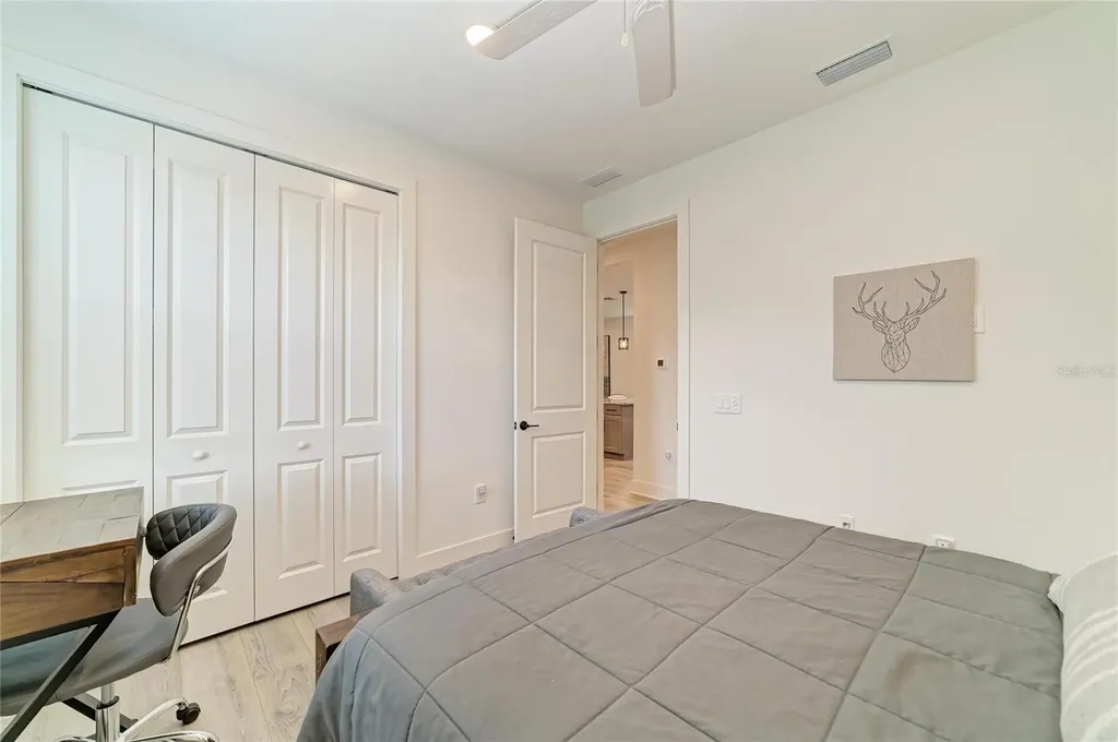1047 Waterline Court Sarasota FL 34240