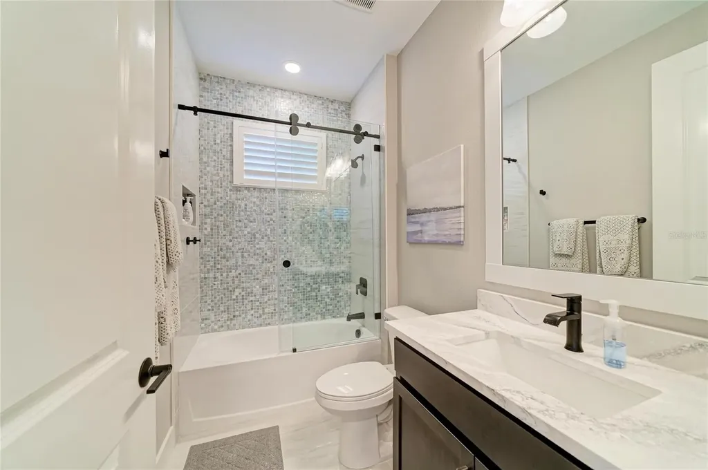1047 Waterline Court Sarasota FL 34240