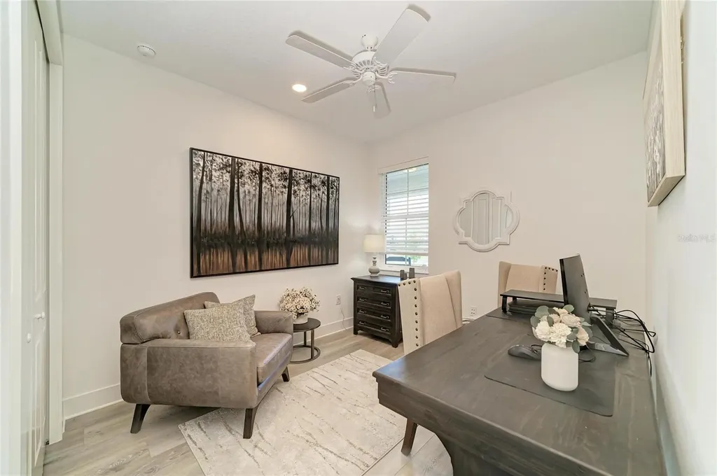 1047 Waterline Court Sarasota FL 34240
