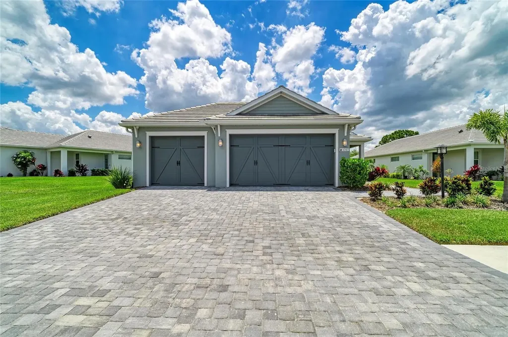 1047 Waterline Court Sarasota FL 34240