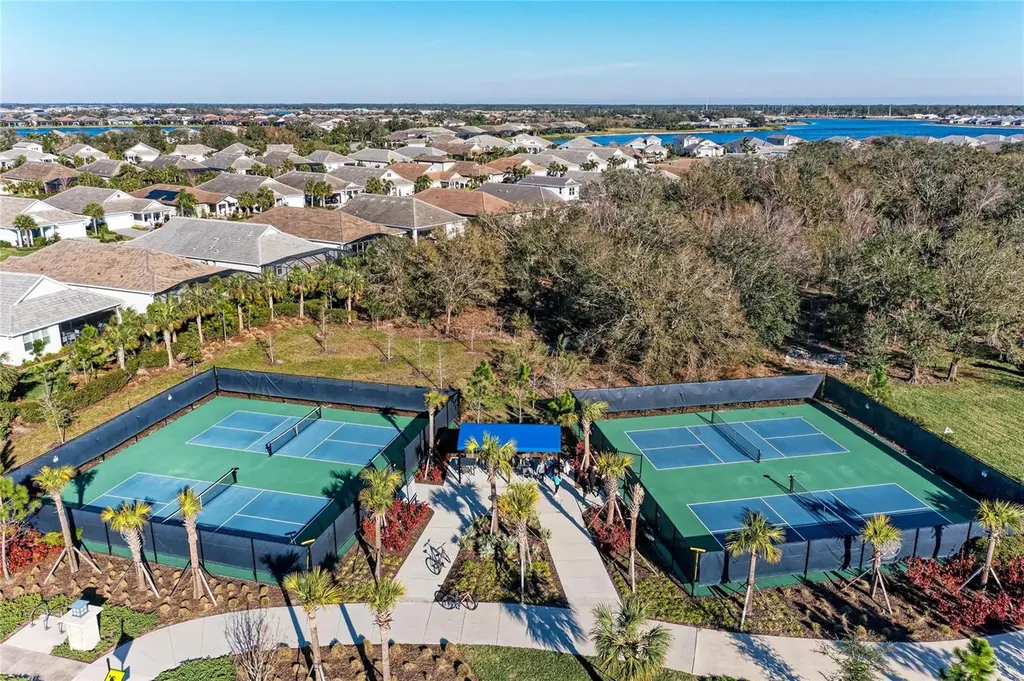 1047 Waterline Court Sarasota FL 34240