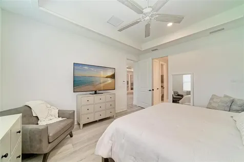 1047 Waterline Court Sarasota FL 34240