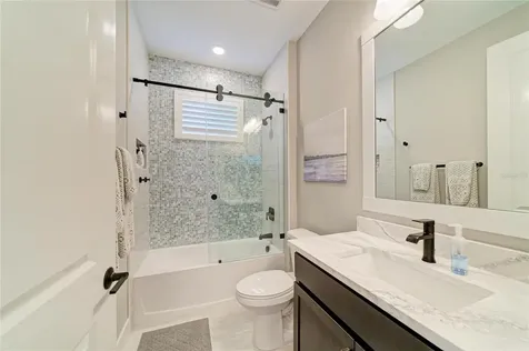 1047 Waterline Court Sarasota FL 34240