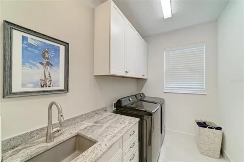 1047 Waterline Court Sarasota FL 34240