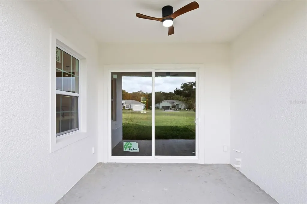 162 W Romany Loop Beverly Hills FL 34465