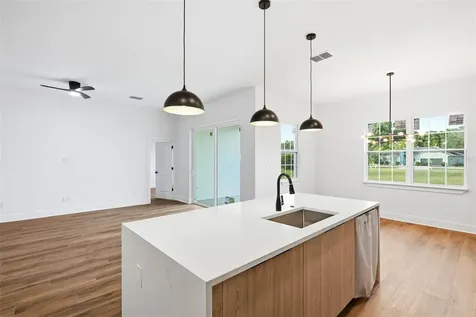 162 W Romany Loop Beverly Hills FL 34465
