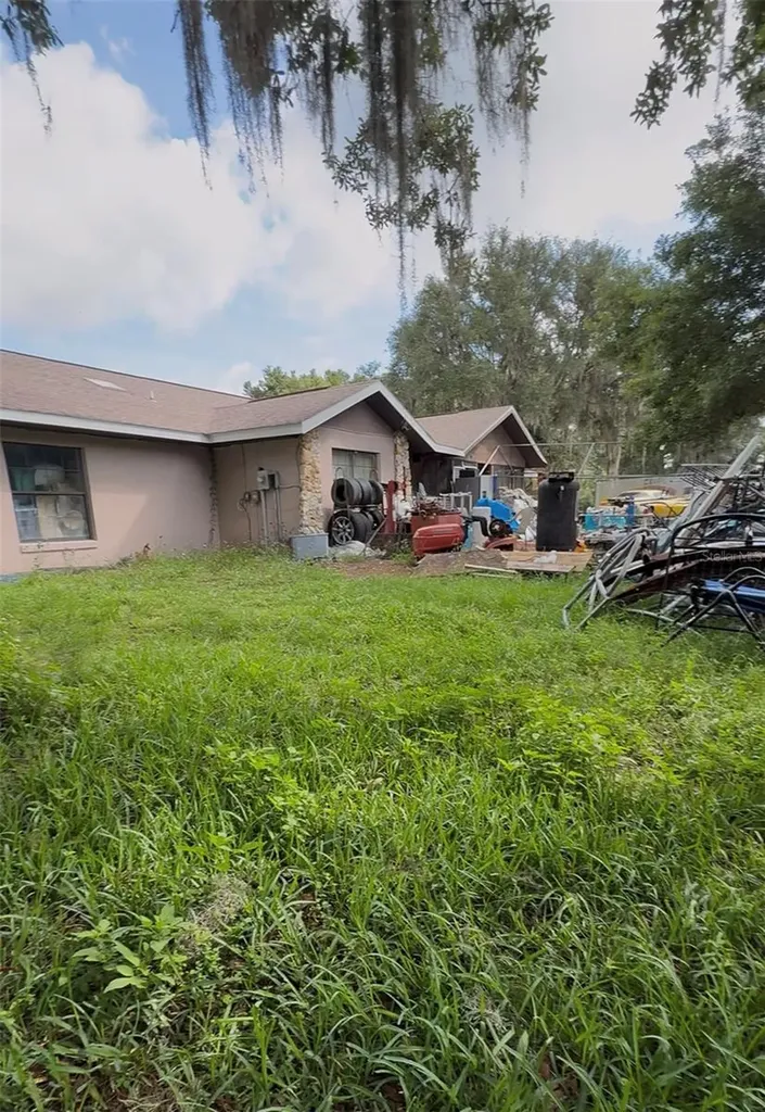 5924 SW 42nd Street Bushnell FL 33513