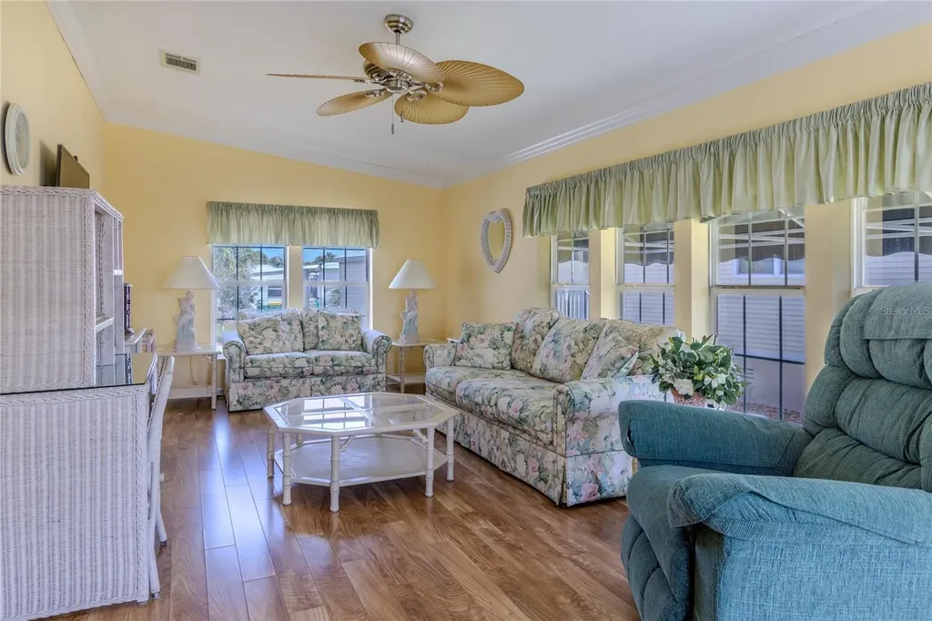 2100 Kings Highway Port Charlotte FL 33980