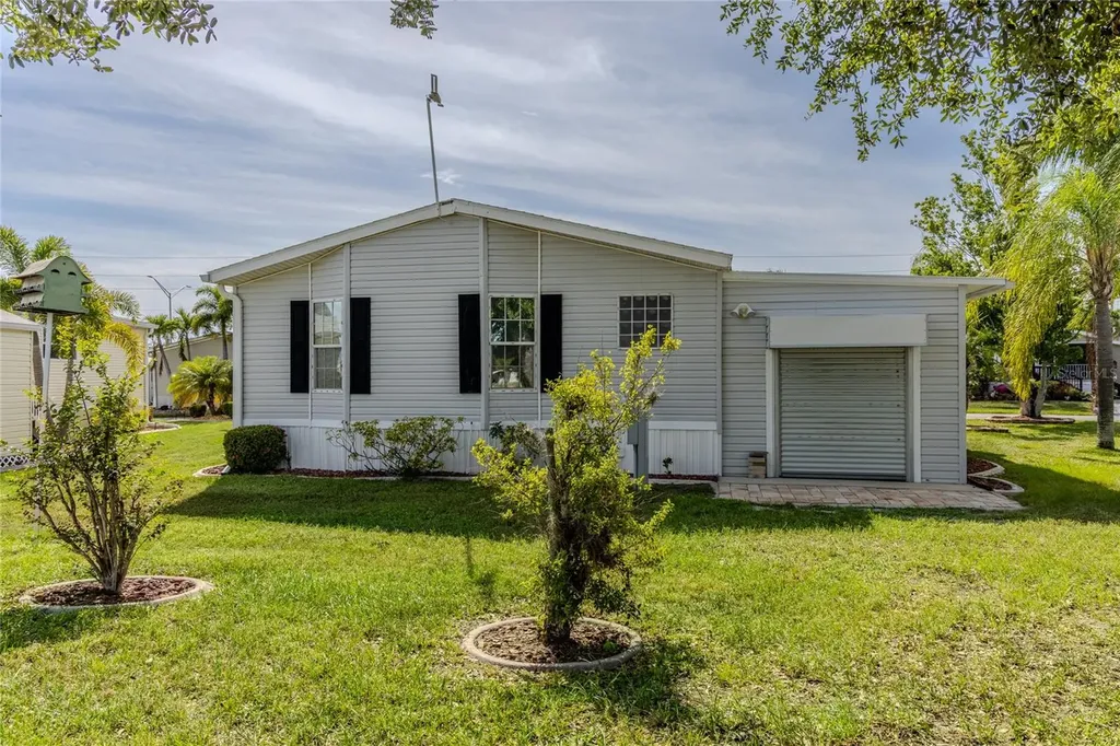 2100 Kings Highway Port Charlotte FL 33980