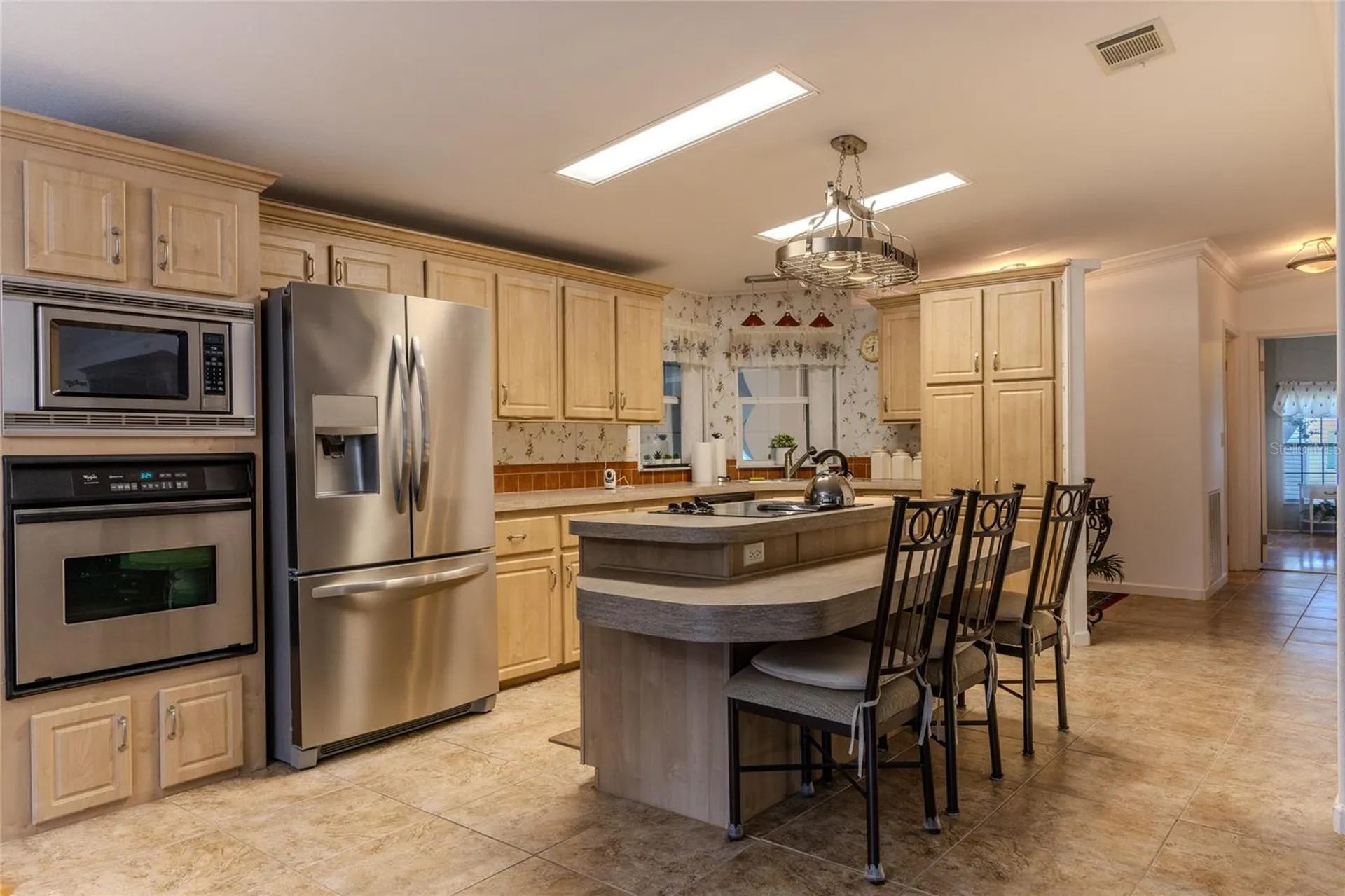 2100 Kings Highway Port Charlotte FL 33980