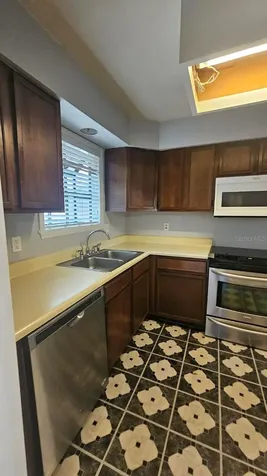 940 Douglas Avenue Altamonte Springs FL 32714