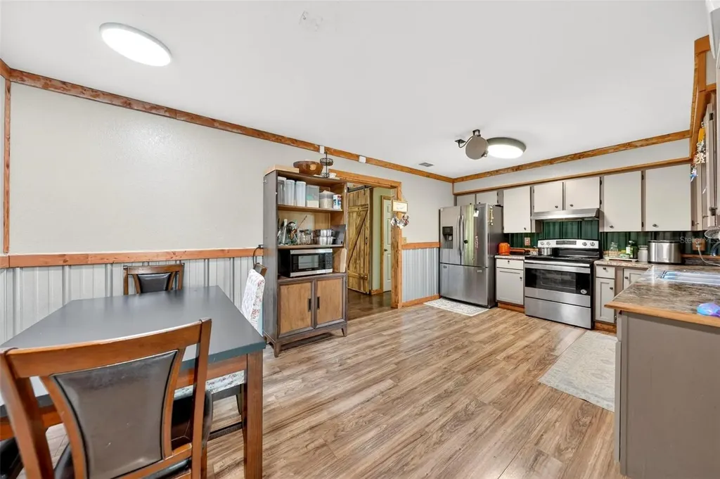 715 4th Street Polk City FL 33868