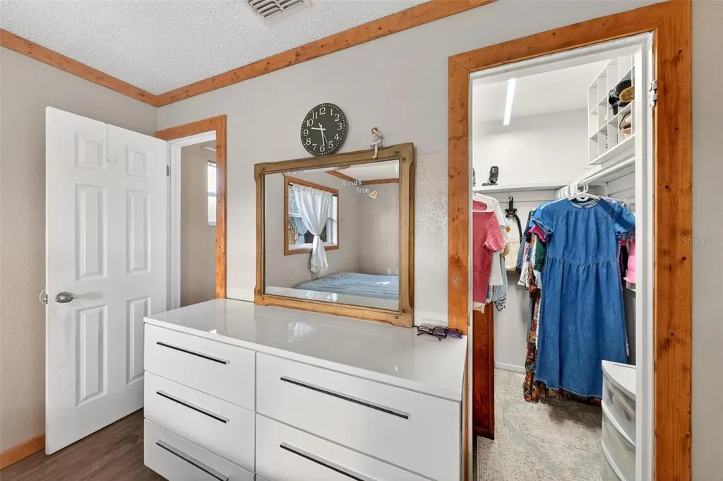 715 4th Street Polk City FL 33868