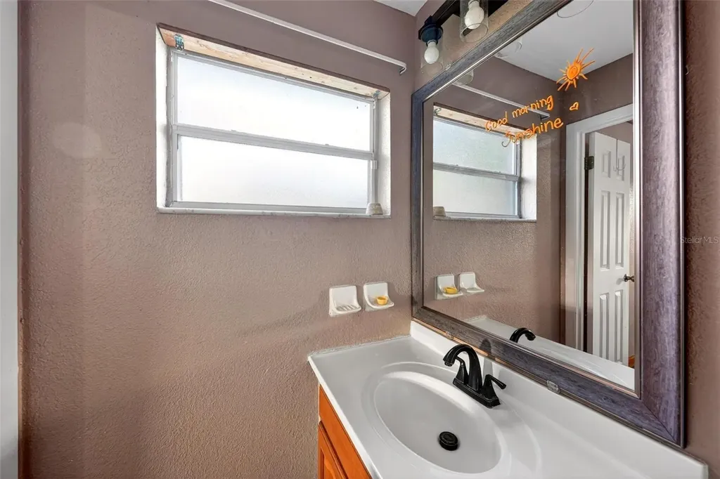 715 4th Street Polk City FL 33868