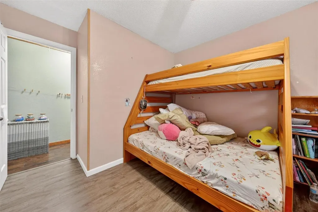 715 4th Street Polk City FL 33868